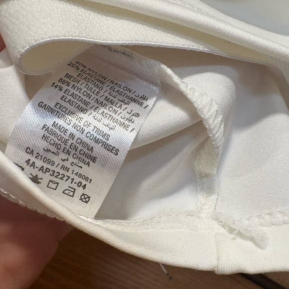 Ardene White Fitted Crop T-Shirt - Picture 4 of 4